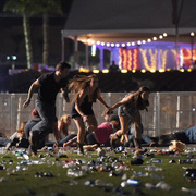 Las Vegas'ta silahlı saldırı olay yerinden ilk görüntüler