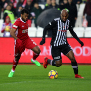 Sivasspor-Beşiktaş maçı fotoğrafları