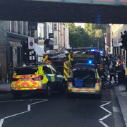 Londra'da son dakika patlama olay yerinden ilk görüntüler