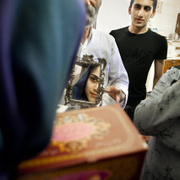 İran'ın mahrem odalarının gerçek yüzü sosyal medya yasaklandı ama...