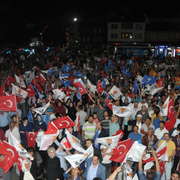 Erdoğan'ın seçim başarısı tüm Türkiye'de kutlanıyor