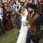 Recep Akdağ'ın oğlu Kocaeli'de kayı düğünü ile evlendi