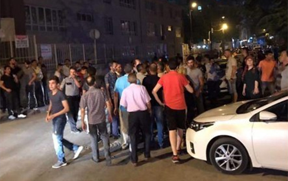 Ankara’da Suriyeli sığınmacılarla Türk vatandaşları arasında kavga Ankara’da Suriyeli sığınmacılarla Türk vatandaşları arasında kavga
