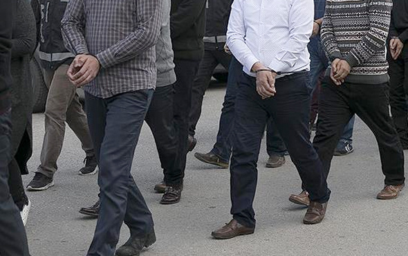 Avukatlara FETÖ soruşturması: 38 gözaltı Avukatlara FETÖ soruşturması: 38 gözaltı