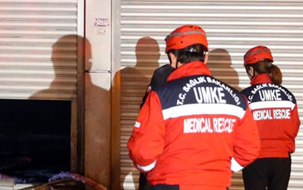 Yasak aşk şüphesi çıldırttı Yalan ihbarda bulunup önlerini kesti ve 53