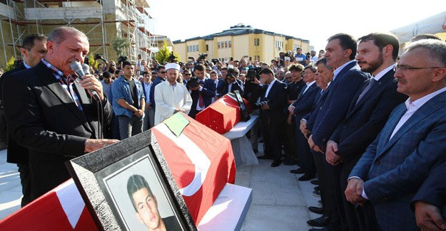 Erol Olçak'ın eşinden ağlatan sözler! Erdoğan'ın gözlerine bakamadım...