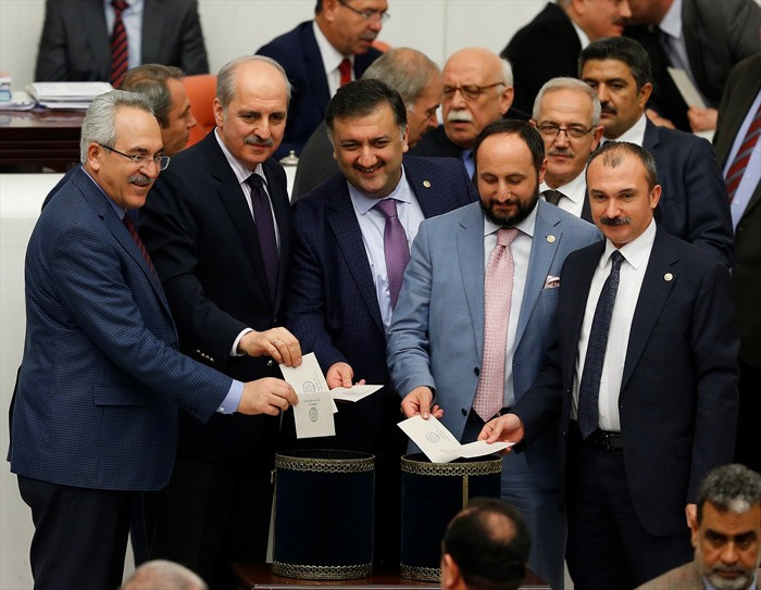 Anayasa değişikliği maddeleri yeni başkanlık yetkileri neler?
