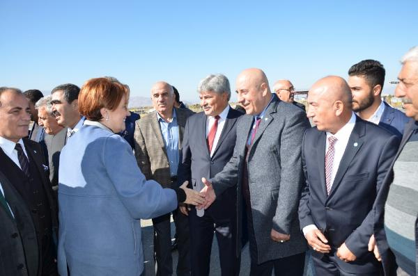 Meral Akşener'den itiraf: Para yetmeyince kiraladık