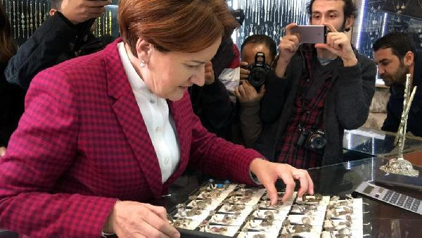 Meral Akşener, Mardin´de tespih ve gümüş küpe satın aldı