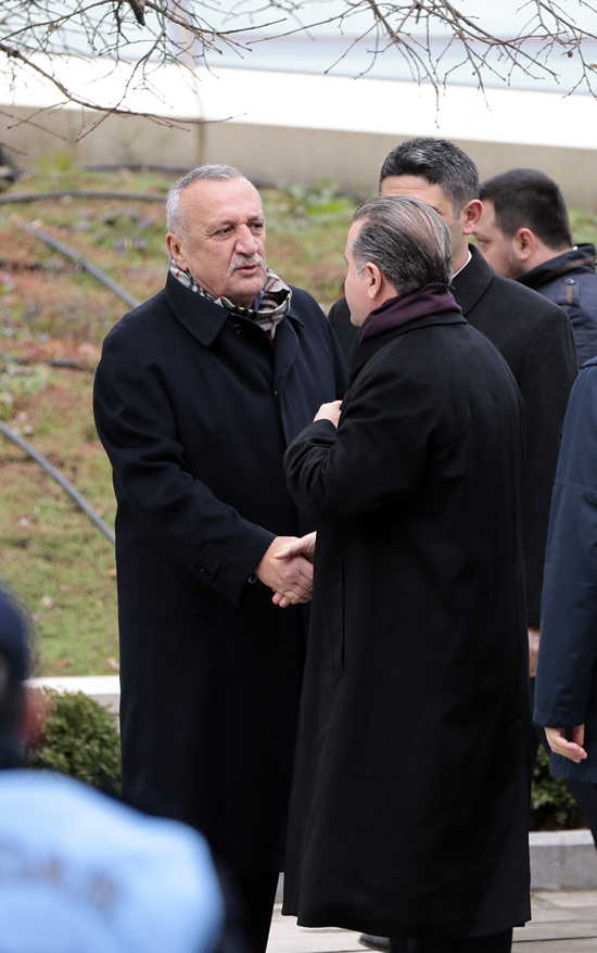 Yavuz Yılmaz'ın cenazesindeki sürpriz isimler! Tansu Çiller ve...