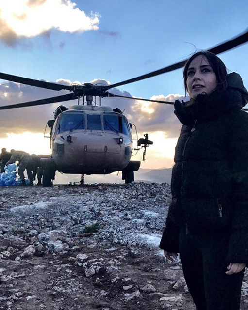 Nazlı Çelik hakkında flaş iddia kendisinden 9 yaş küçük oyuncuyla aşk mı yaşıyor?