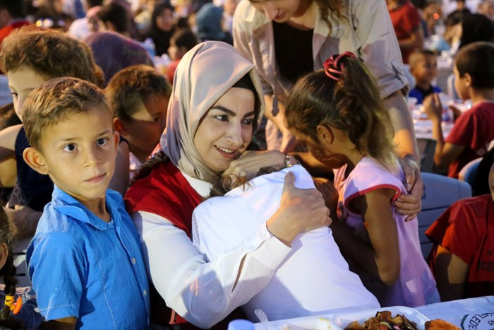 İşte Binali Yıldırım'ın kızı gelini ve kardeşi! Şimdiye kadar görmediniz