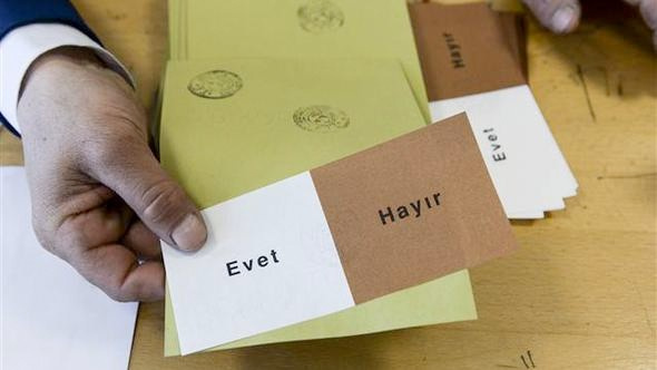 AK Parti anket yaptırdı yüzde 35 çıktı