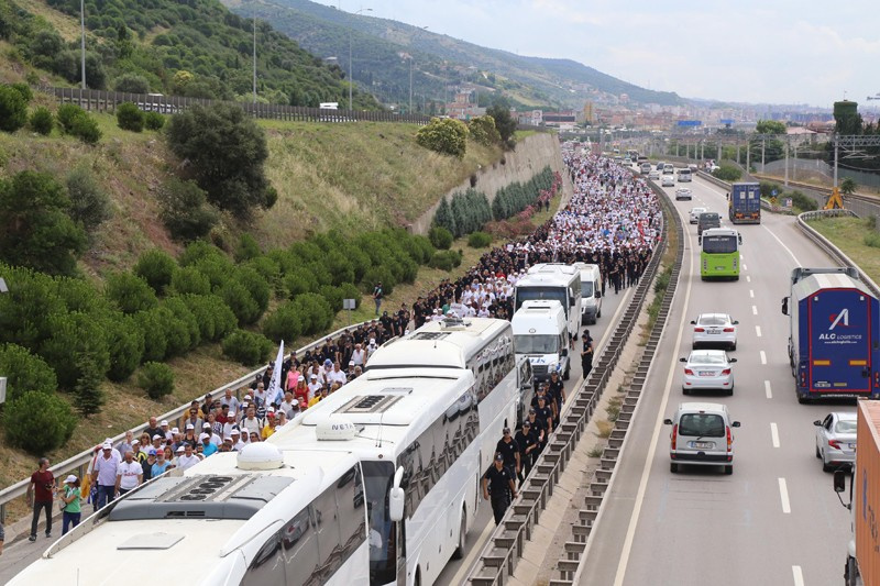 Kemal Kılıçdaroğlu nerede? Yürüyüşte bir ilk yol kapatıldı ve...