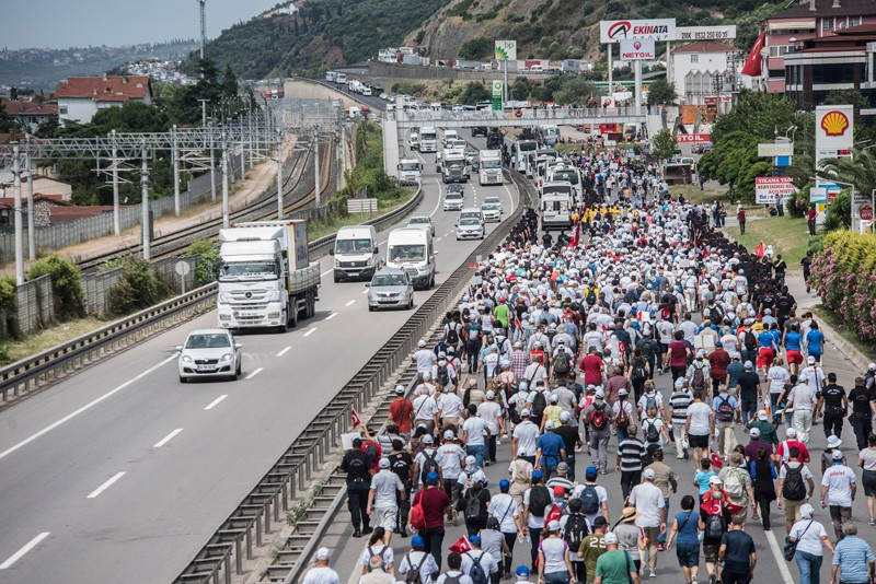 Kemal Kılıçdaroğlu nerede? Yürüyüşte bir ilk yol kapatıldı ve...