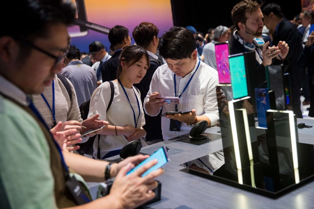 Samsung bombayı patlattı Note 8 resmen tanıtıldı