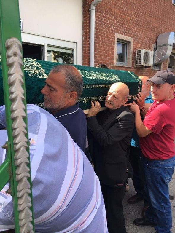  Filiz Aker'in cenazesi toprağa veriliyor! Abisinden şok açıklama
