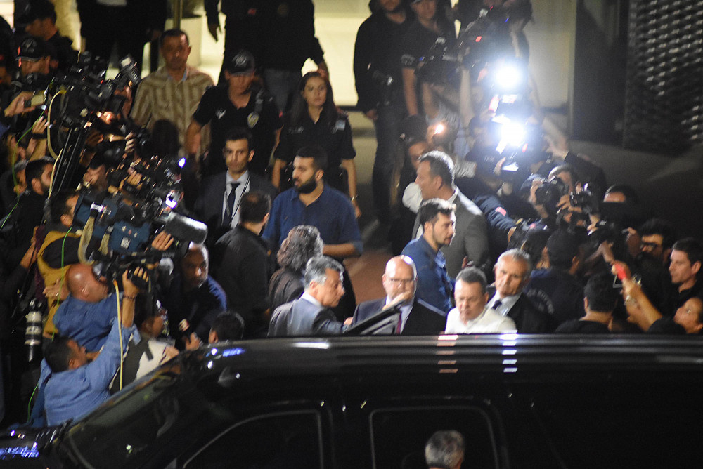 Papaz Rahip Brunson Türkiye'den ayrıldı!