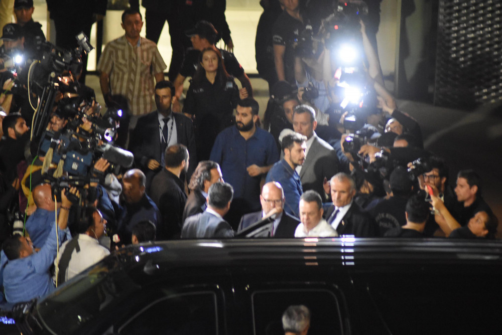 Papaz Rahip Brunson Türkiye'den ayrıldı!