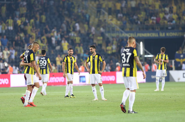 Fenerbahçe'de yaşanan kadro dışı operasyonunun sebepleri!