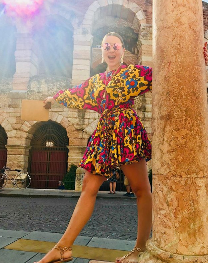 Ailesinden sonra bir darbe daha! Hadise’ye kraliyet golü