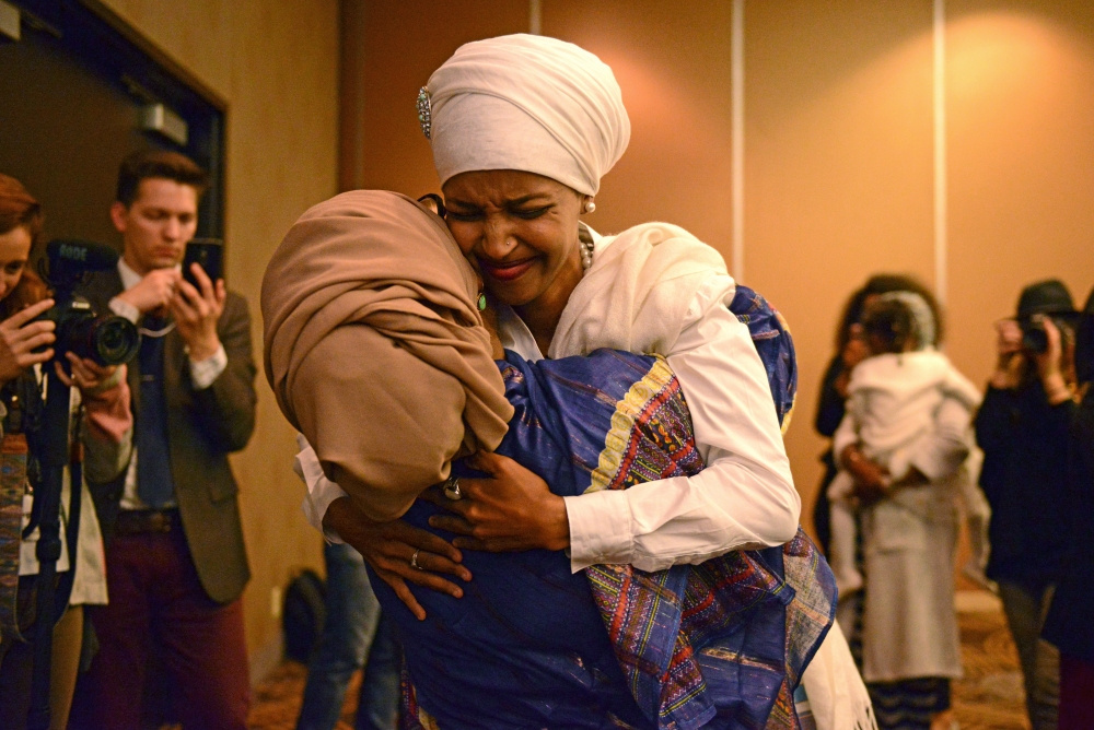 ABD meclisine giren ilk Müslüman kadınlar bakın nereli Trump'a kapak oldu