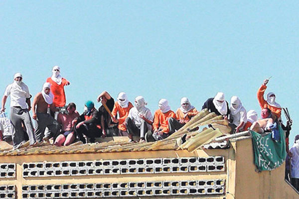 Korkunç! Mahkumlar kadınlar koğuşunu basıp tecavüz ediyor hamile bırakıyor