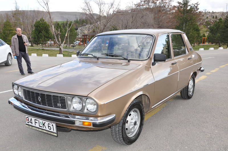 1988 model Renault 12�ye 150 bin TL verdi