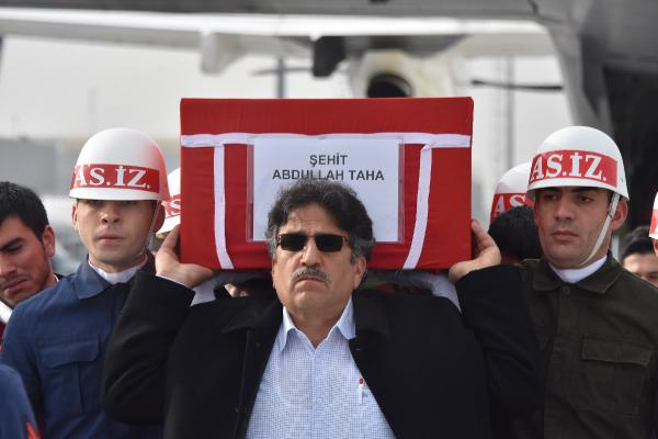Türkiye yasa boğulmuştu: Afrin şehitlerine son veda!