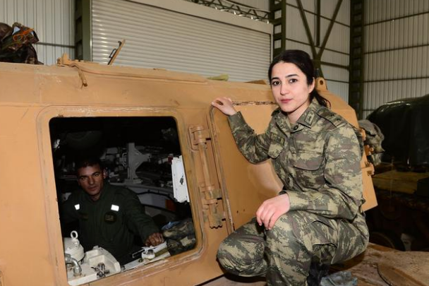 Düşmana korku salan görüntü! İşte Afrin'in kadın subayları
