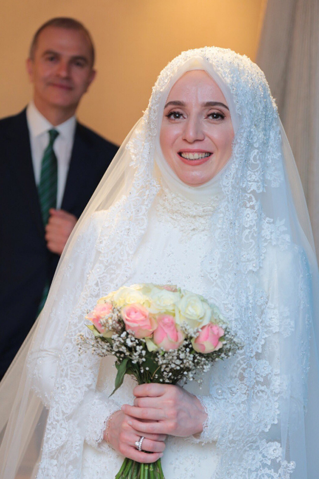 AK Partili Fatma Benli evlendi işte eşi ve merak edilen gelinliği