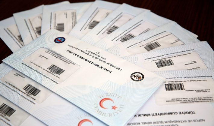 Kimlik kartı ile gelen PIN zarflarını saklamak zorunlu mu?