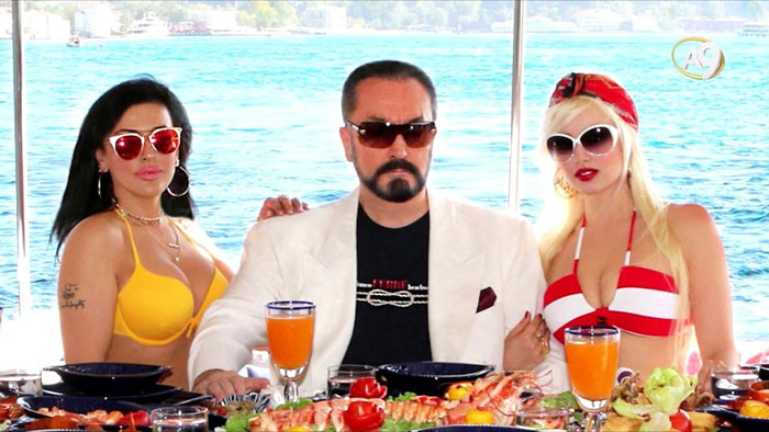 Adnan Oktar operasyonunda iğrenç ayrıntılar! Kedicikler neden?..