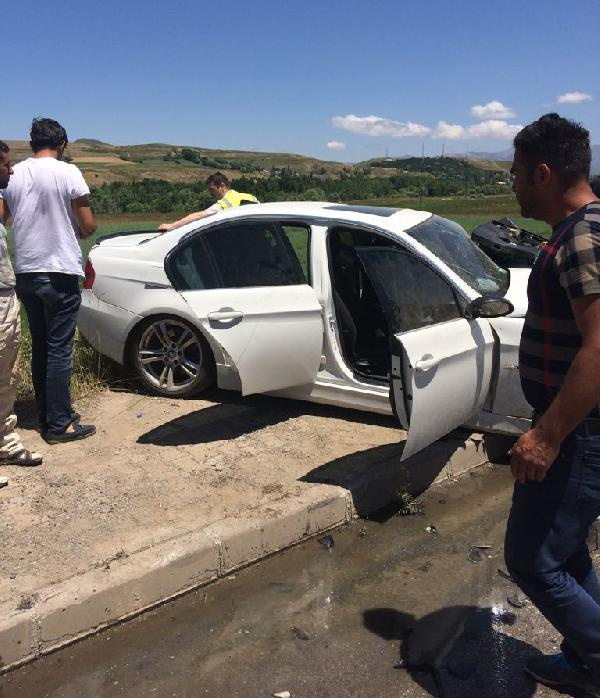 Sivas'ta feci kaza! Çok sayıda ölü ve yaralı var