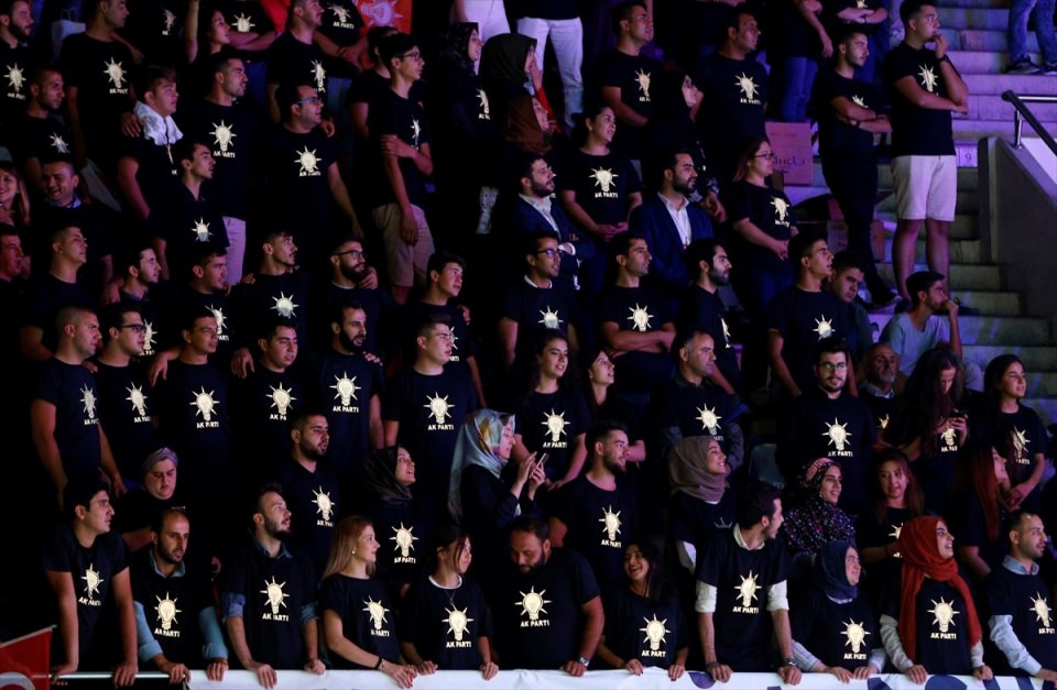 Ak Parti kongresinden kareler büyük coÅku