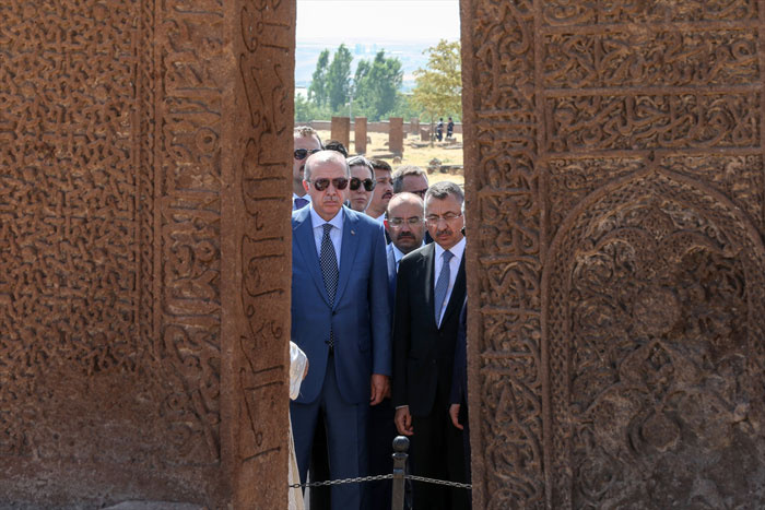 CumhurbaÅkanı ErdoÄan: Hep birlikte 2071´e yürüyeceÄiz...