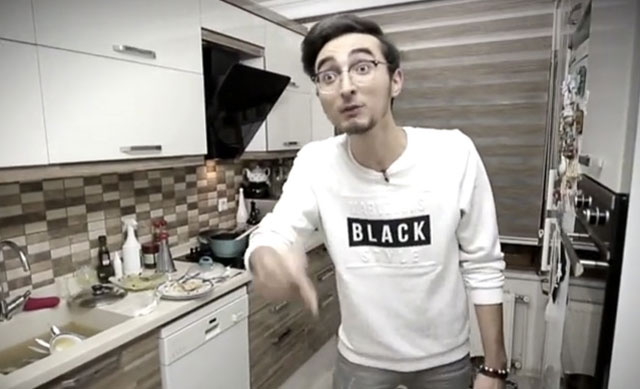 Yemekteyiz yarıÅmacısının hareketleri Tv8'e pahalıya patladı!