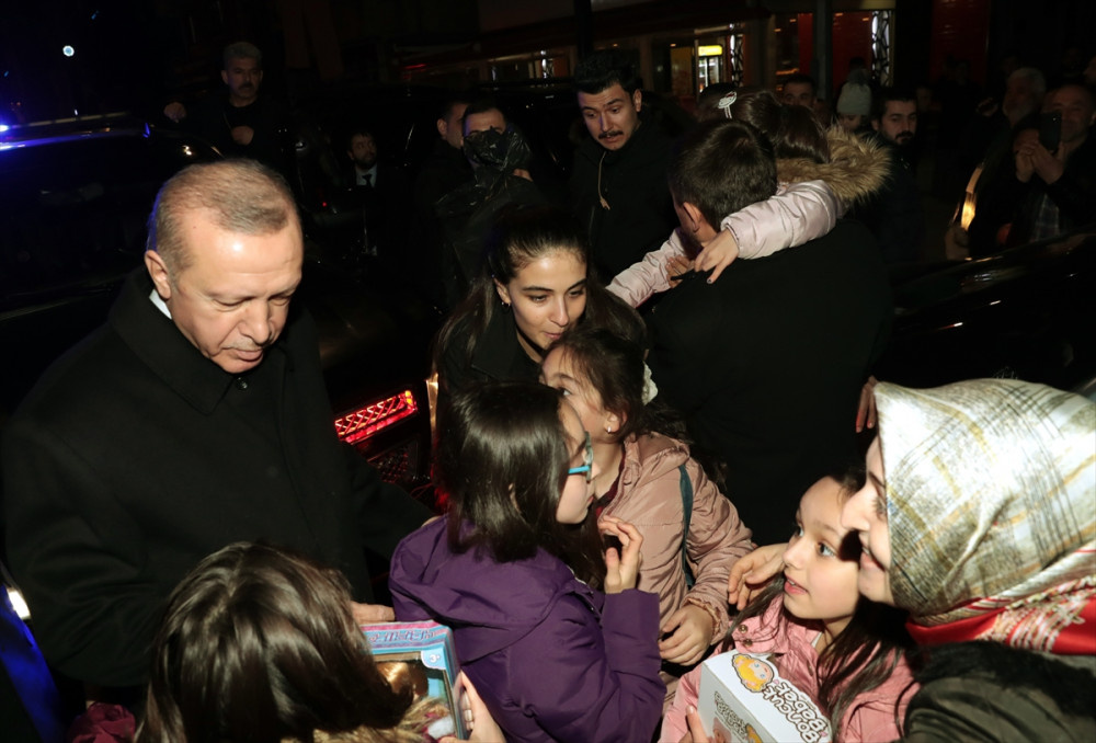 Çocuklardan Cumhurbaşkanı Erdoğan'a sevgi seli