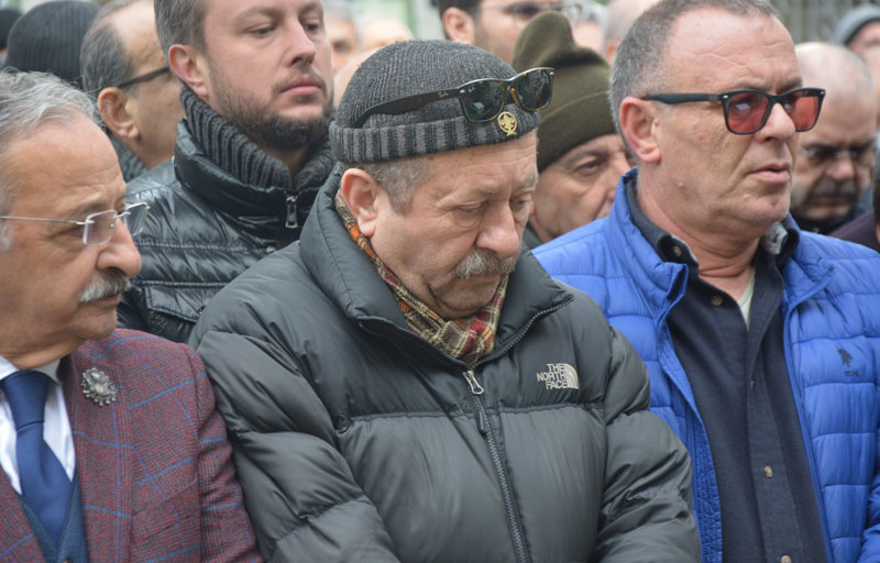 Erkan Can'Ä±n en zor gÃ¼nÃ¼! AÄŸabeyini son yolculuÄŸuna uÄŸurladÄ±