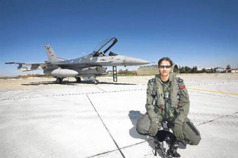 Kadın pilot Kadın pilot