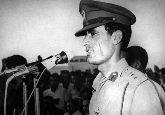 Картинки по запросу kaddafi'nin genclik fotograf