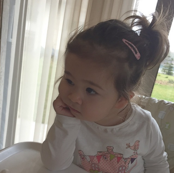 Ayşegül Yıldız ve Elif Ada Tatlıses instagramı Sayfa 12