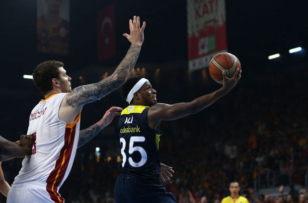 Galatasaray Odeabank derbide Fenerbahçe