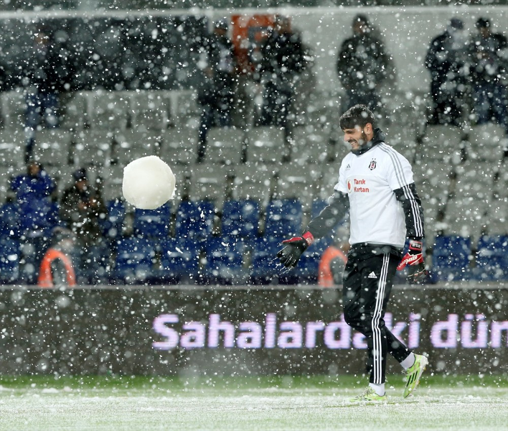 Beşiktaş - Mersin İdmanyurdu maçı iptal edildi