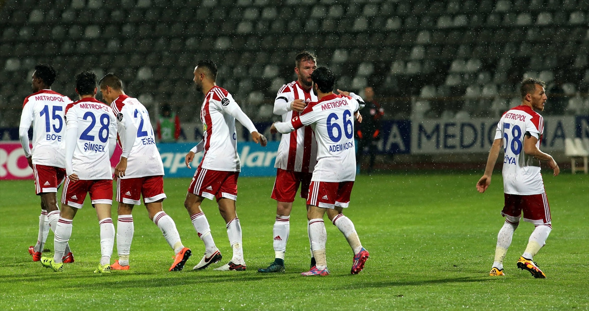 Medicana Sivasspor Kasımpaşa maçı sonucu ve özeti