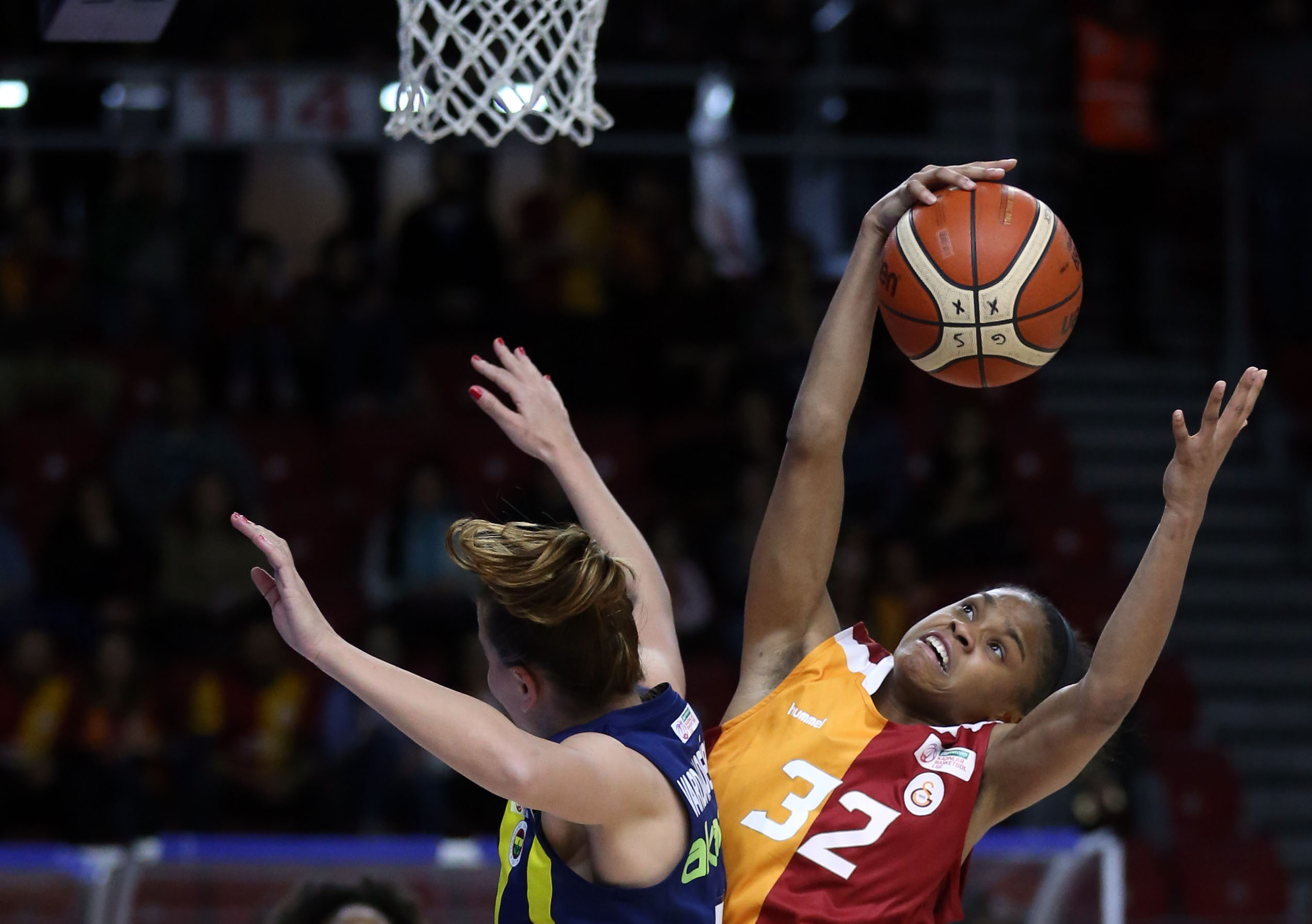 Fenerbahce Galatasaray Derbilerini En Cok Kim Kazandi Fb Gs Derbi Tarihi