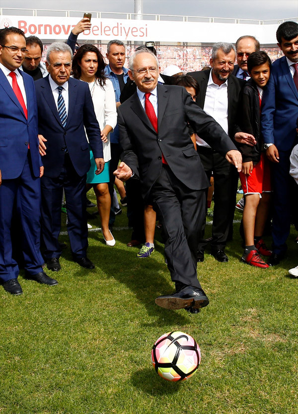 Bornova Aziz Kocaoğlu Stadyumu