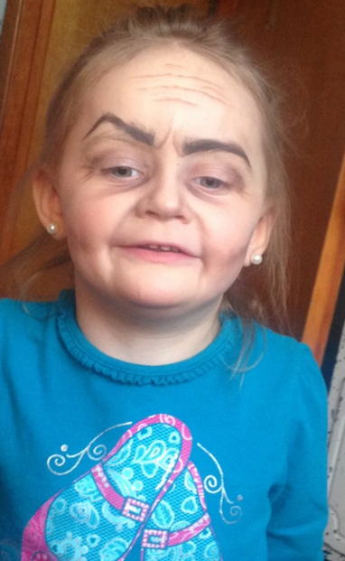 3 yasindaki kizin fotografi twitter da olay oldu internet haber