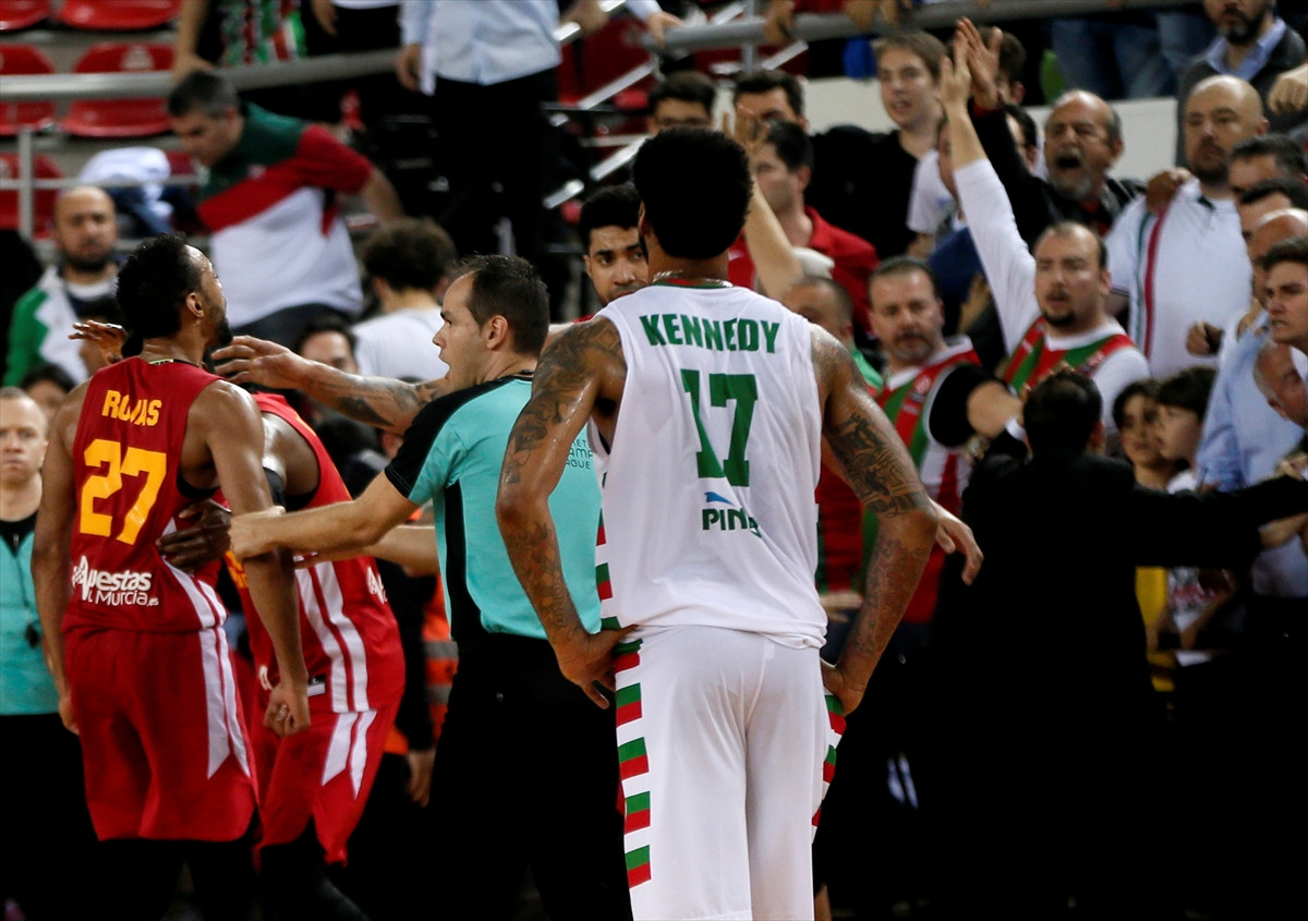 Pınar Karşıyaka-UCAM Murcia