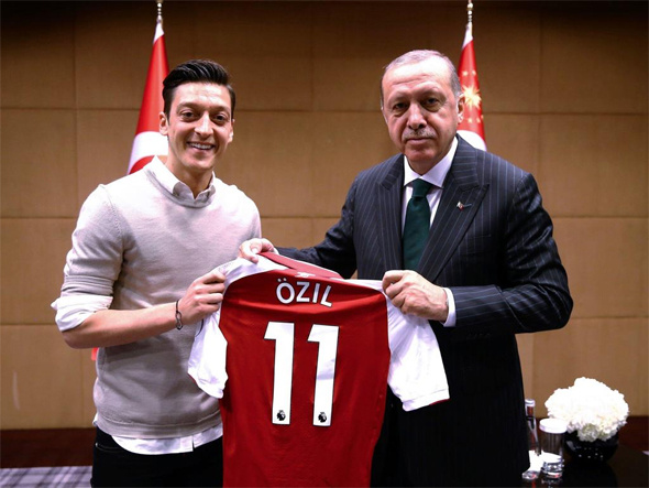 Mesut Özil